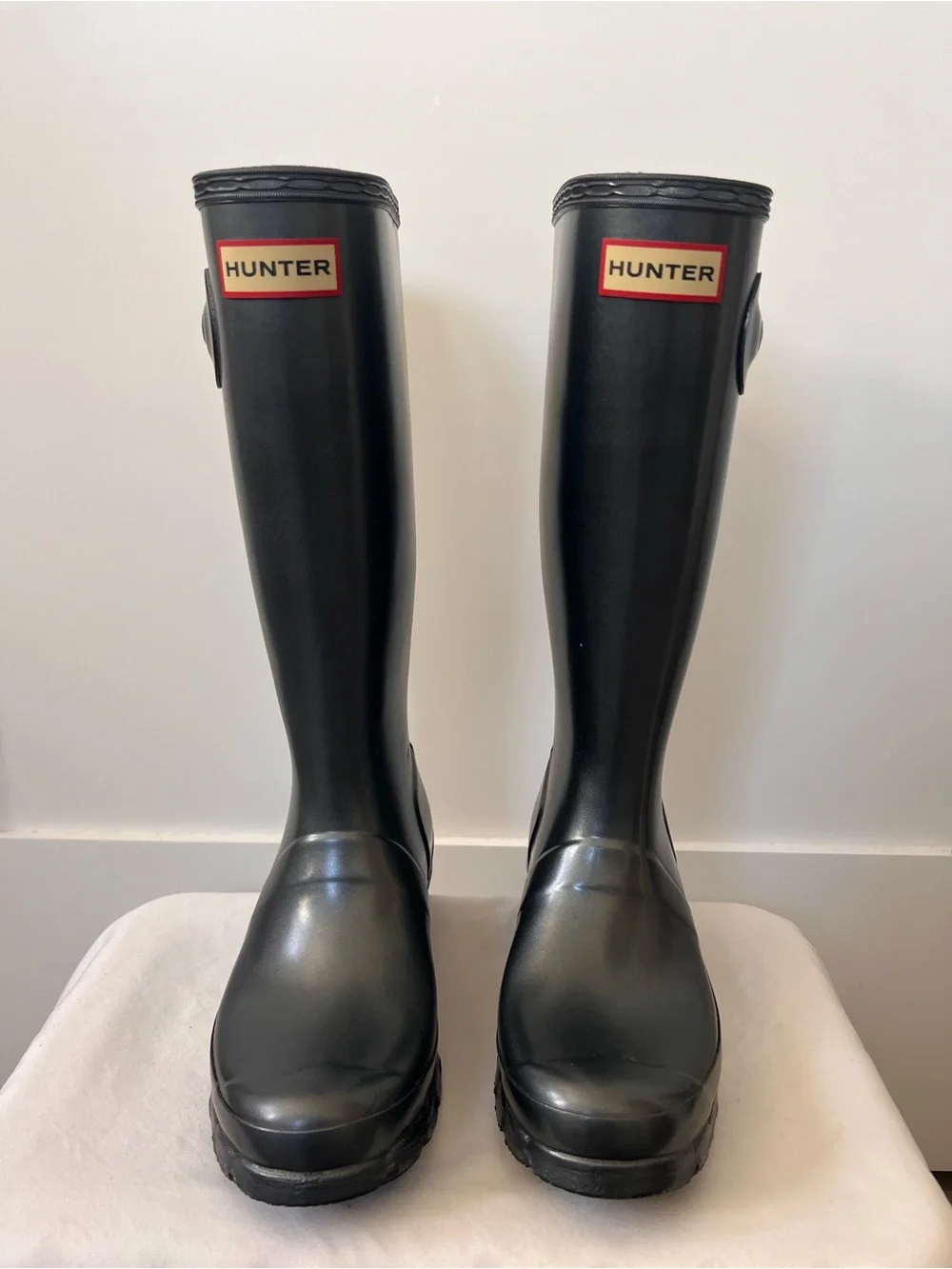 Hunter Boot in Dark Slate, women’s size 6
